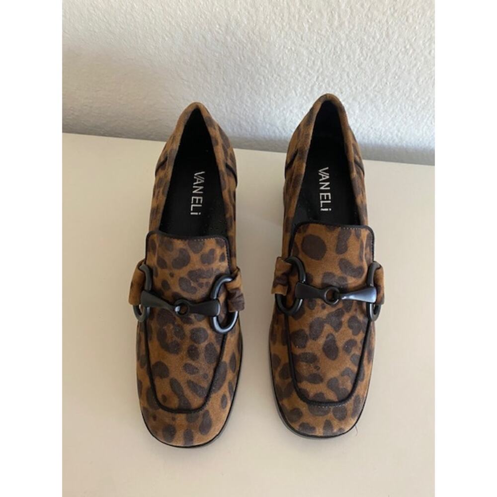 Vaneli Alroy Buckle Block Heel‎ Loafers Leopard Print Suede 2" Heel Women's 5.5M - Picture 7 of 12